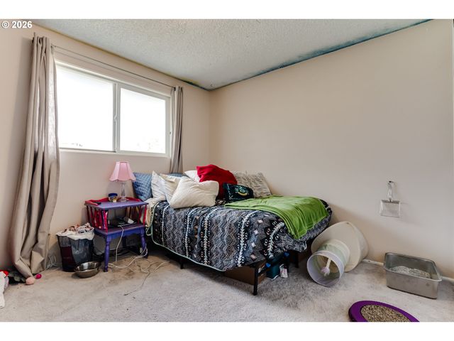 1812 BRITTANY St, Eugene, OR 97405