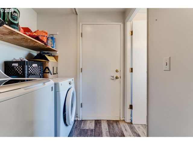 1812 BRITTANY St, Eugene, OR 97405