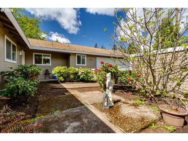 1812 BRITTANY St, Eugene, OR 97405