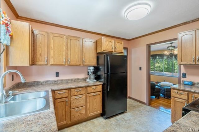 1002 County Route 29, Scriba, NY 13126