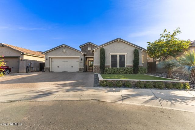 3249 E NIGHTINGALE Lane, Gilbert, AZ 85298
