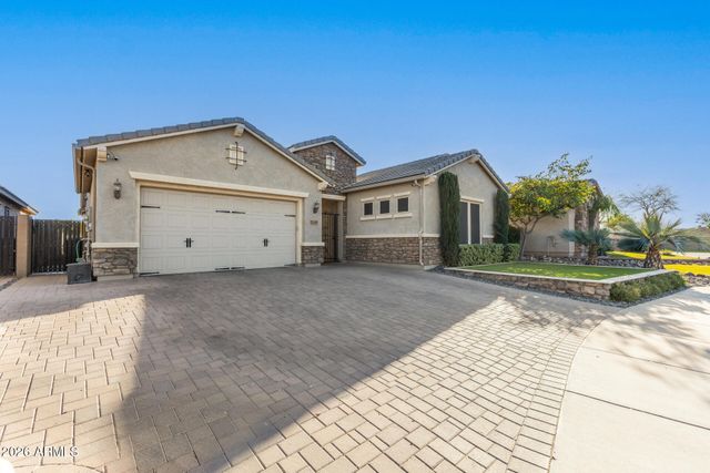 3249 E NIGHTINGALE Lane, Gilbert, AZ 85298