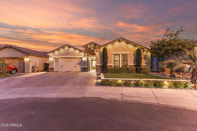 3249 E NIGHTINGALE Lane, Gilbert, AZ 85298