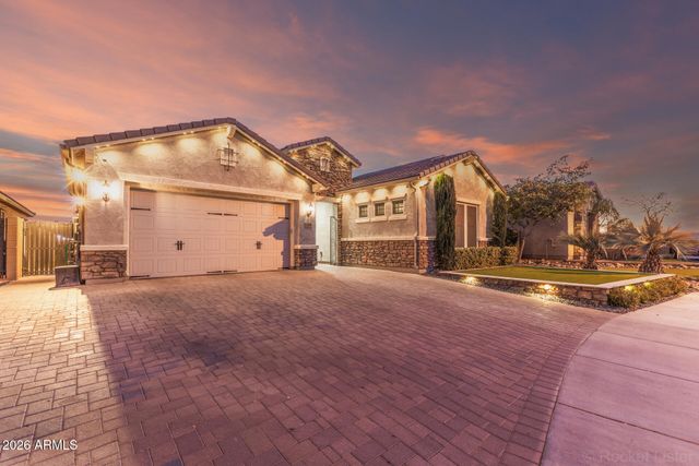 3249 E NIGHTINGALE Lane, Gilbert, AZ 85298