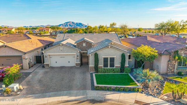 3249 E NIGHTINGALE Lane, Gilbert, AZ 85298