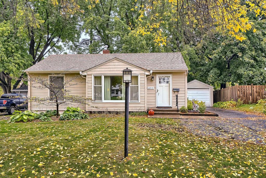 2213 Jersey Avenue S, Saint Louis Park, MN 55426 — photo 2