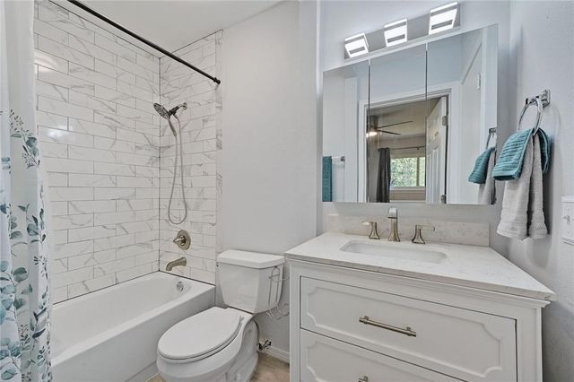 1111 W 10th ST 204, Austin, TX 78703