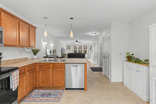 87 John Fay Rd Apt 307, South Burlington, VT 05403