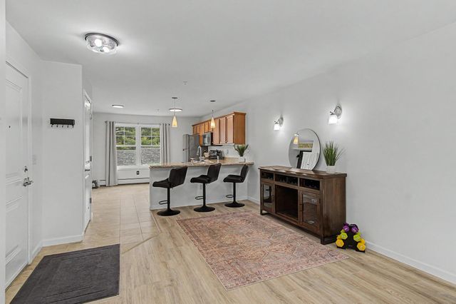 87 John Fay Rd Apt 307, South Burlington, VT 05403