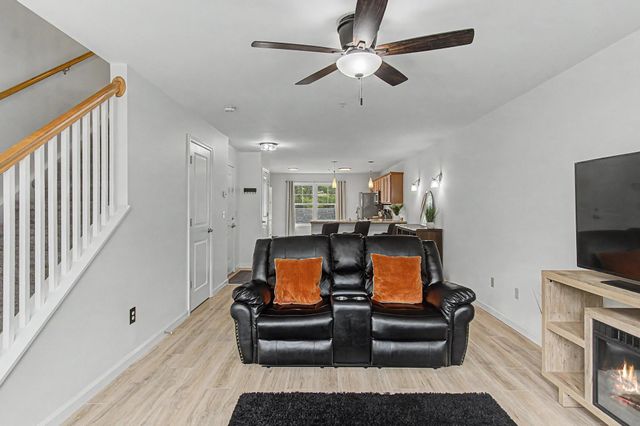 87 John Fay Rd Apt 307, South Burlington, VT 05403