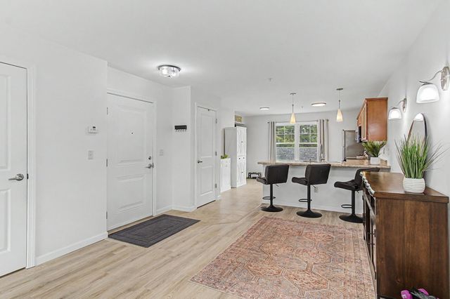 87 John Fay Rd Apt 307, South Burlington, VT 05403
