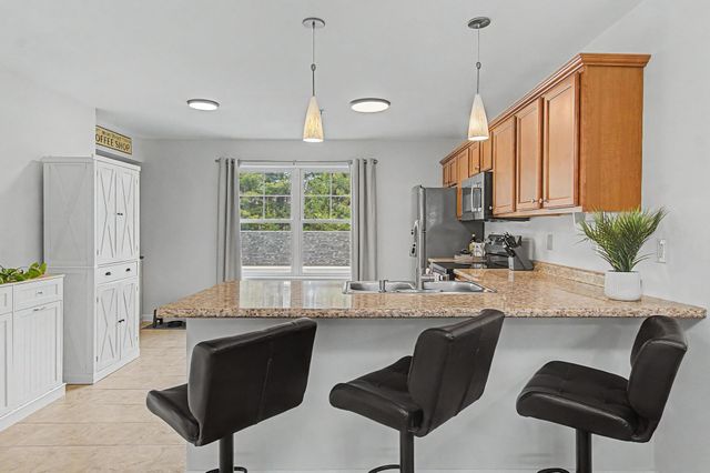 87 John Fay Rd Apt 307, South Burlington, VT 05403