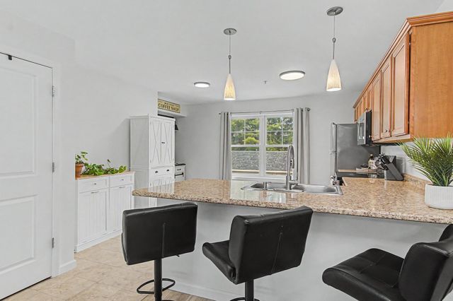 87 John Fay Rd Apt 307, South Burlington, VT 05403