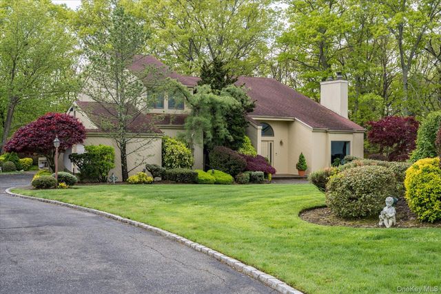 38 Tamara Court, Melville, NY 11747