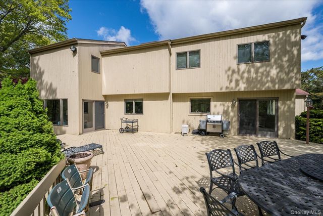 38 Tamara Court, Melville, NY 11747