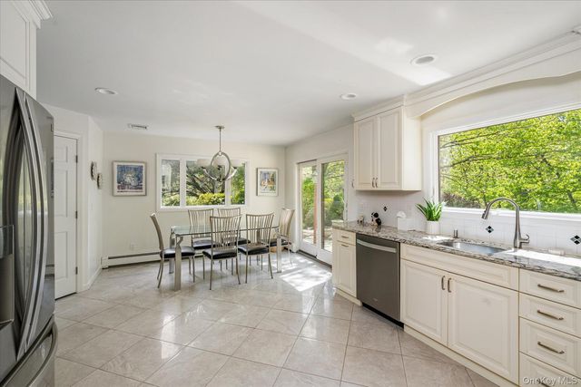 38 Tamara Court, Melville, NY 11747