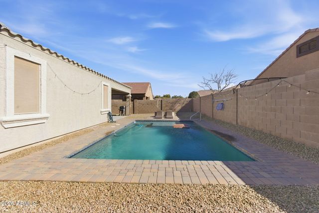 41381 W SOMERS Drive, Maricopa, AZ 85138