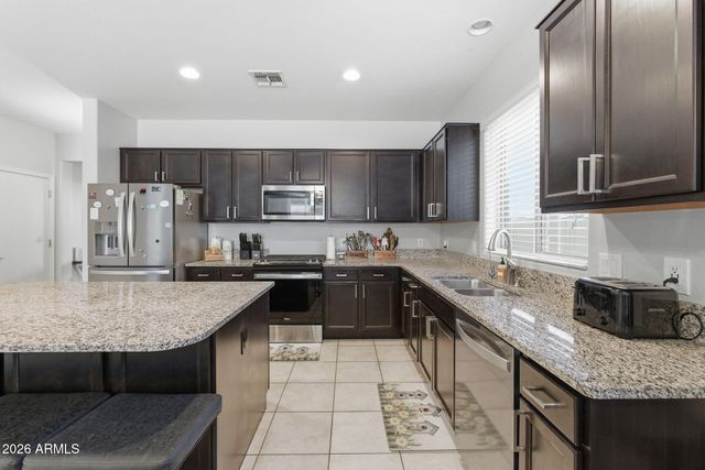 41381 W SOMERS Drive, Maricopa, AZ 85138