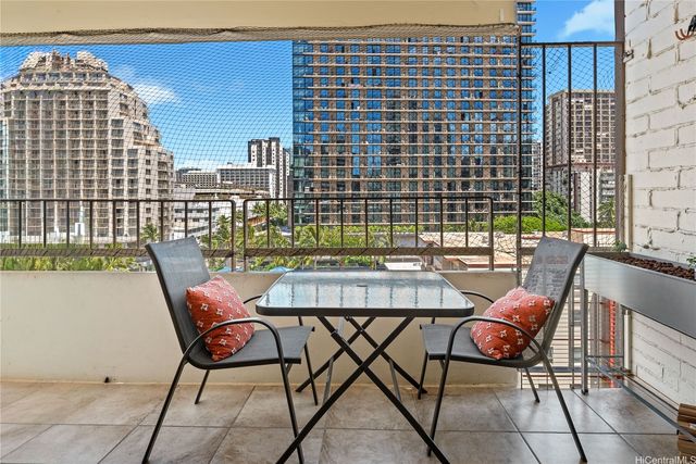 225 Kaiulani Avenue 804, Honolulu, HI 96815