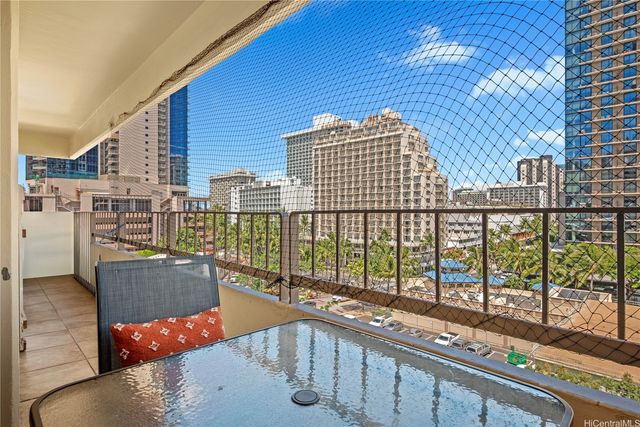 225 Kaiulani Avenue 804, Honolulu, HI 96815