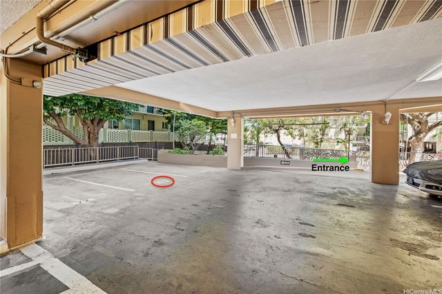 225 Kaiulani Avenue 804, Honolulu, HI 96815