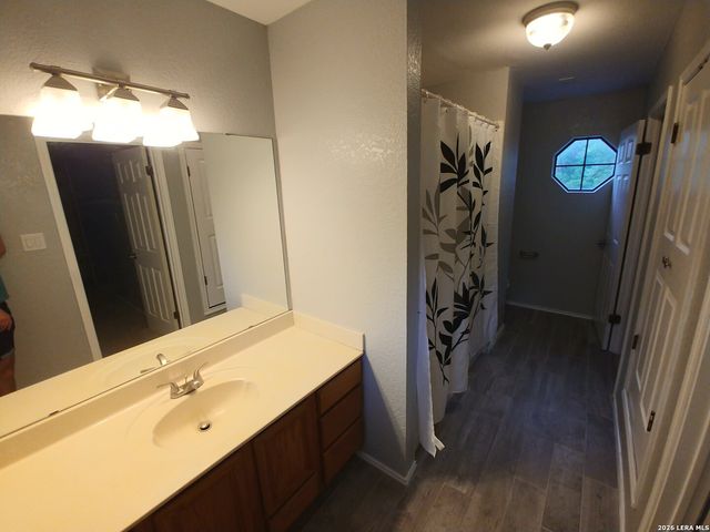 6443 BROOKWAY DR, San Antonio, TX 78240