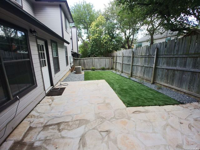 6443 BROOKWAY DR, San Antonio, TX 78240