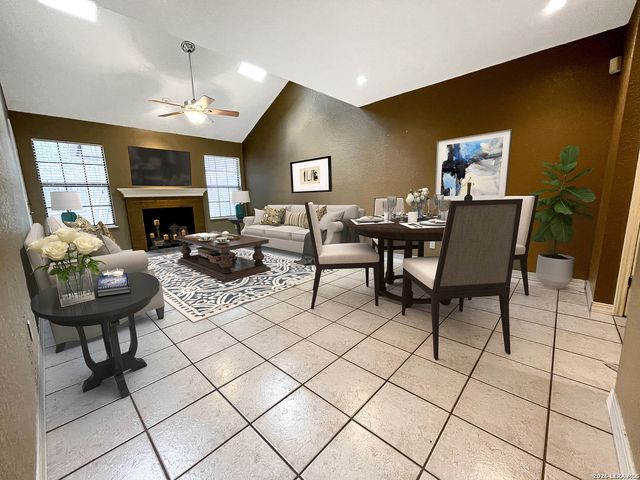 6443 BROOKWAY DR, San Antonio, TX 78240