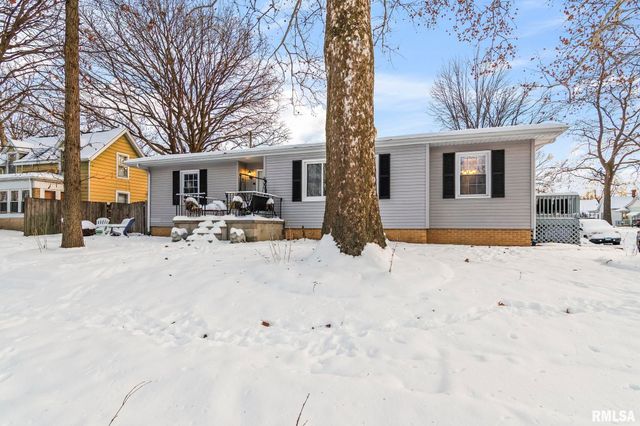 900 Griffiths Avenue, Springfield, IL 62702