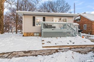 900 Griffiths Avenue, Springfield, IL 62702