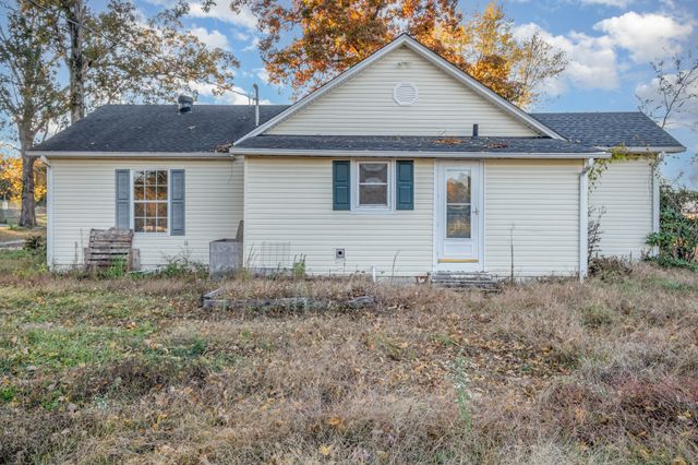1678 Mike Muncey Rd, Mcminnville, TN 37110
