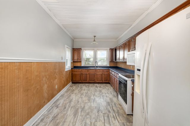 1678 Mike Muncey Rd, Mcminnville, TN 37110