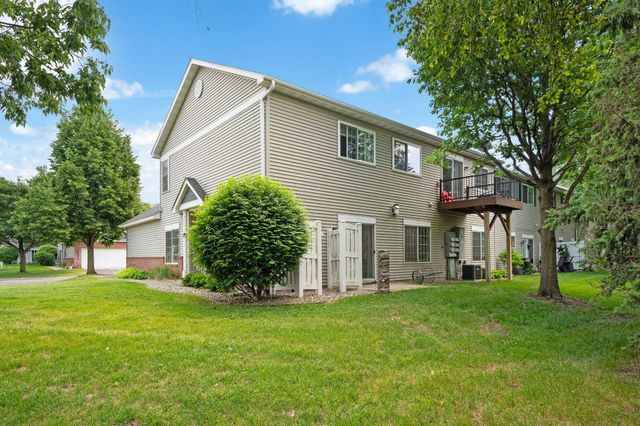 8000 Stratford Circle S, Shakopee, MN 55379