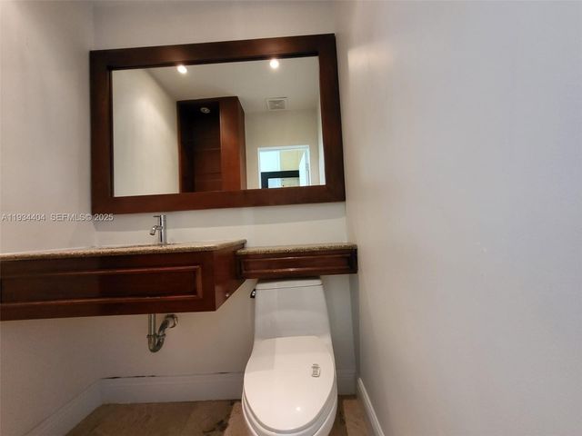 825 Cremona Ave, Coral Gables, FL 33146