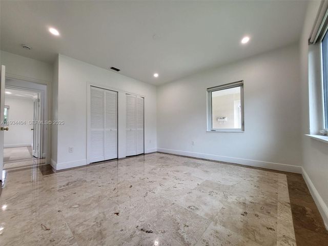 825 Cremona Ave, Coral Gables, FL 33146