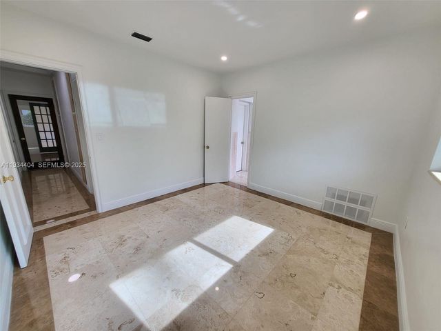 825 Cremona Ave, Coral Gables, FL 33146