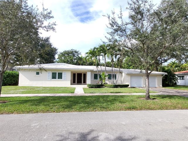 825 Cremona Ave, Coral Gables, FL 33146