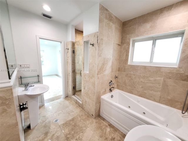 825 Cremona Ave, Coral Gables, FL 33146