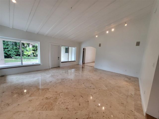 825 Cremona Ave, Coral Gables, FL 33146