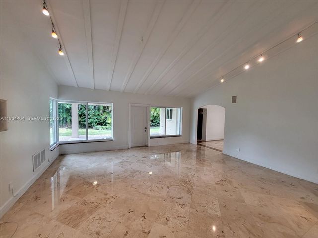 825 Cremona Ave, Coral Gables, FL 33146