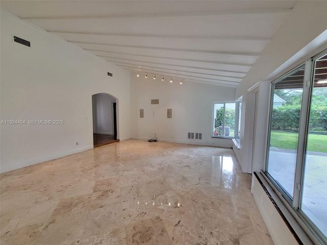 825 Cremona Ave, Coral Gables, FL 33146