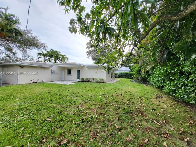 825 Cremona Ave, Coral Gables, FL 33146