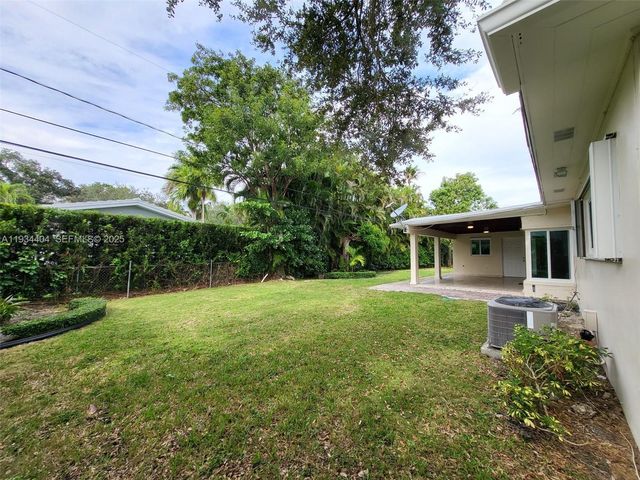 825 Cremona Ave, Coral Gables, FL 33146