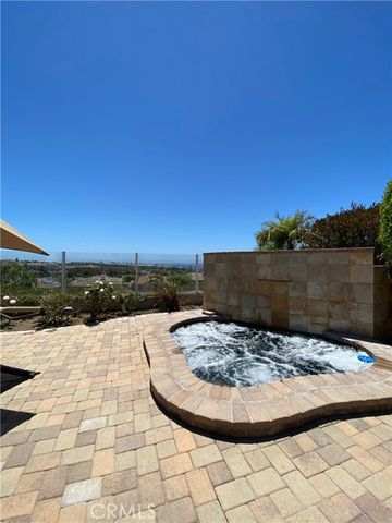 25 Ville Franche, Dana Point, CA 92629