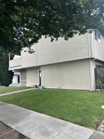 1369 Stanwood Drive, San Jose, CA 95118