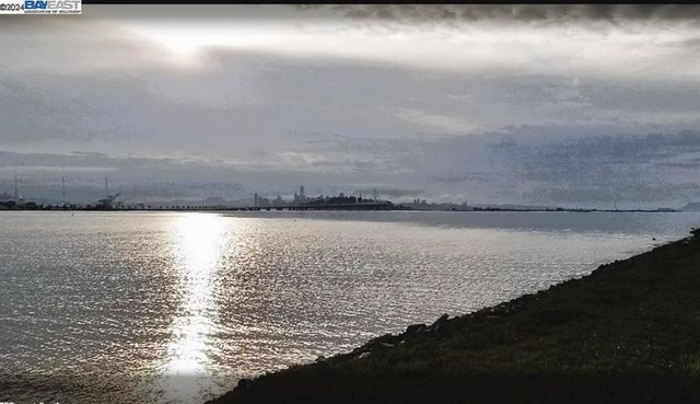 1250 1250 Powell St 10, Emeryville, CA 94608