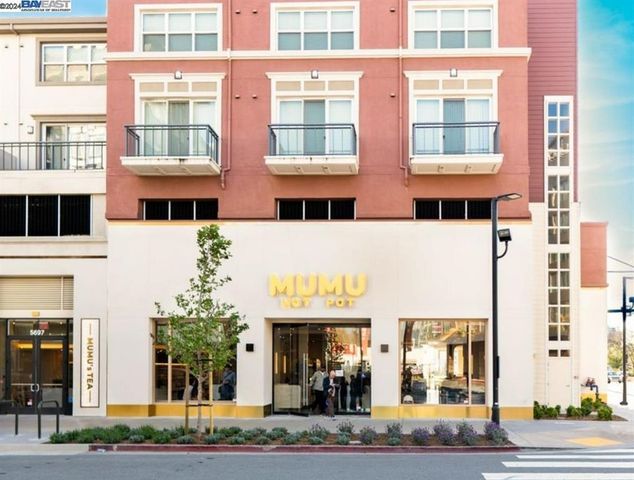 1250 1250 Powell St 10, Emeryville, CA 94608