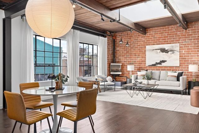 1250 1250 Powell St 10, Emeryville, CA 94608