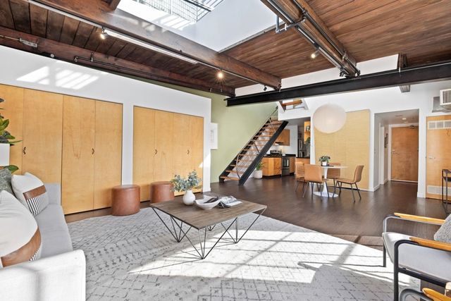 1250 1250 Powell St 10, Emeryville, CA 94608