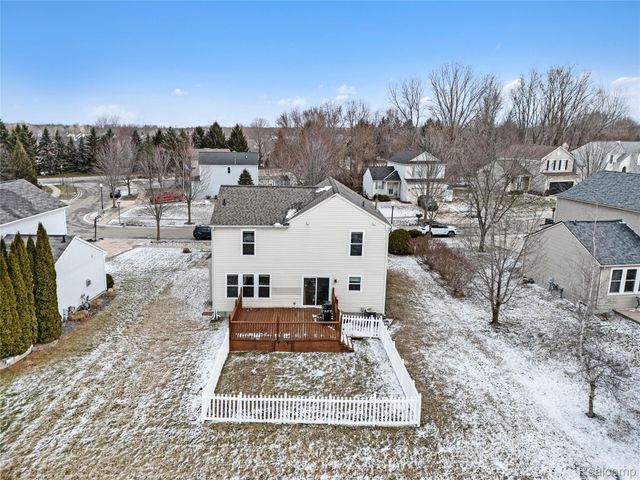 6420 Crestview Drive, Holly Township, MI 48442